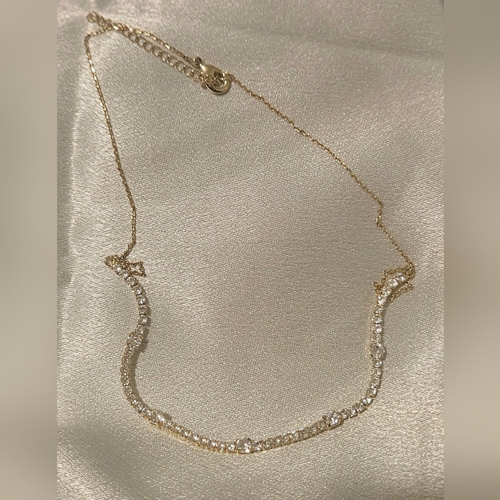 Elegant Gold and Silver Necklace
